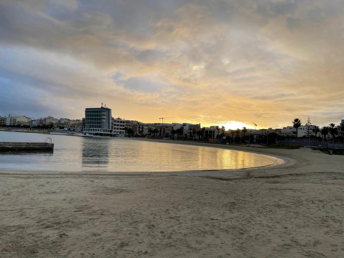 Sunrise Apt Near Beach Smarttv & Netflix Birżebbuġa Exterior foto